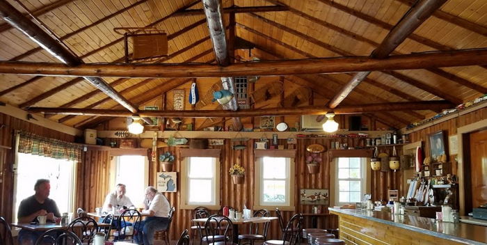 Powells Restaurant (Deer Track Inn) - Web Listing (newer photo)